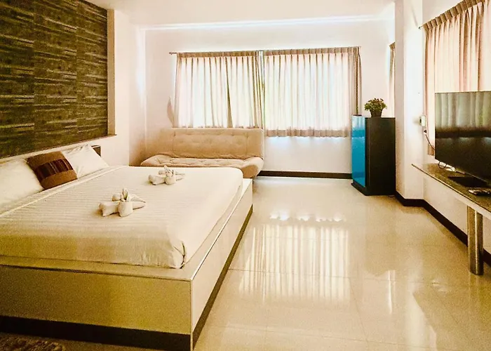 Ree- Riverside Hotel Bangkok