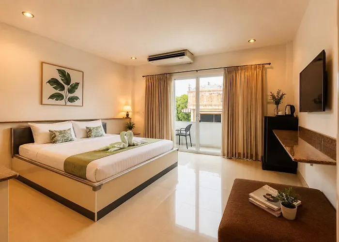 Hotel Ree- Riverside 2*