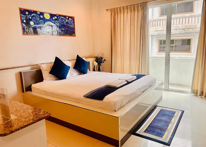 Ree- Riverside Hotel Bangkok