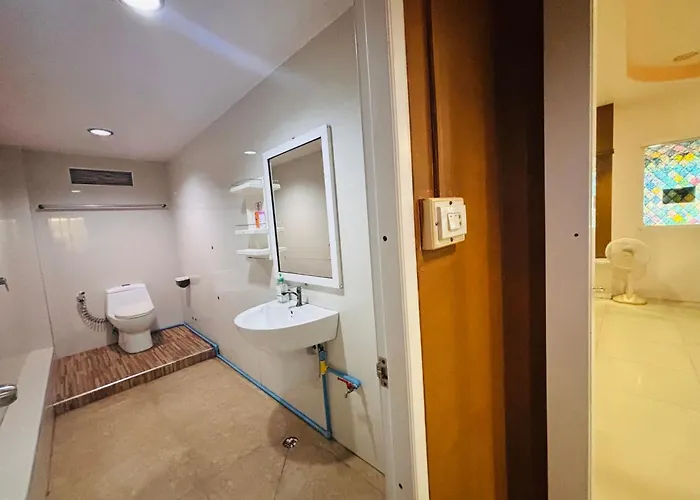 Hotel Ree- Riverside Bangkok