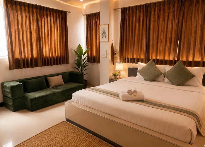 Ree- Riverside Hotel Bangkok