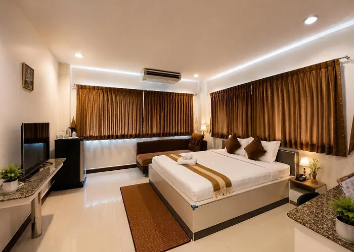 Hotel Ree- Riverside